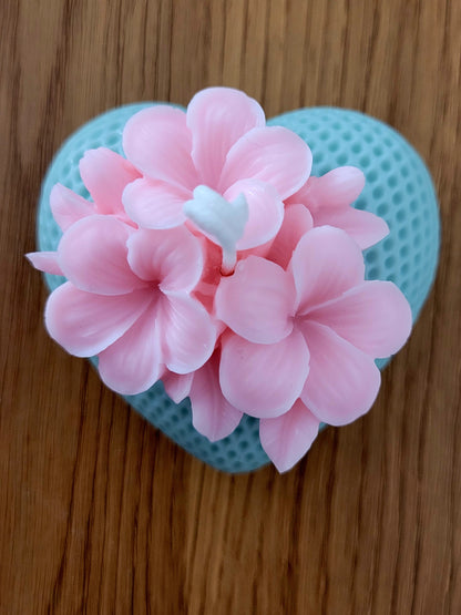 Cuore di Ortensia by Lumia Atelier - Candele artigianali 100% Made in Italy, realizzate a mano con cera di soia naturale